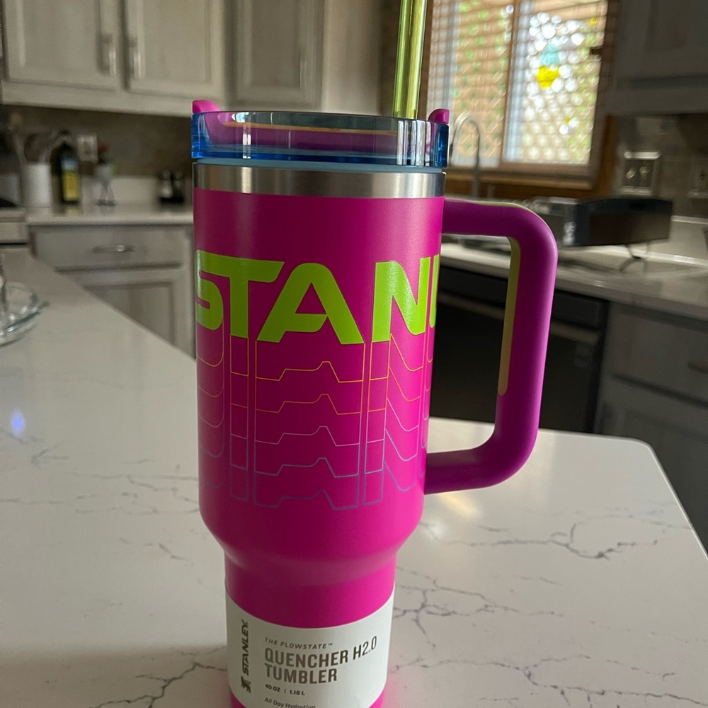 40oz Stanley Quencher Reverb Tumbler in Pink